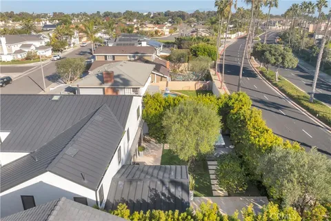 $3,499,000 | 6712 Morning Tide Drive, Huntington Beach, CA 92648