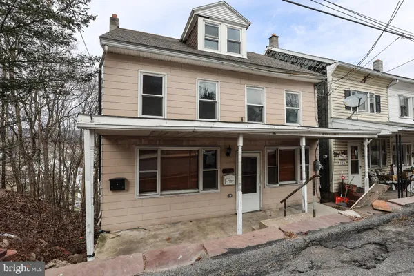 $105,000 | 128 Spruce Street, Minersville, PA 17954