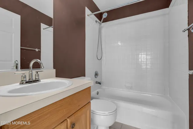 $499,900 | 8 Nutmeg Court, Tinton Falls, NJ 07753