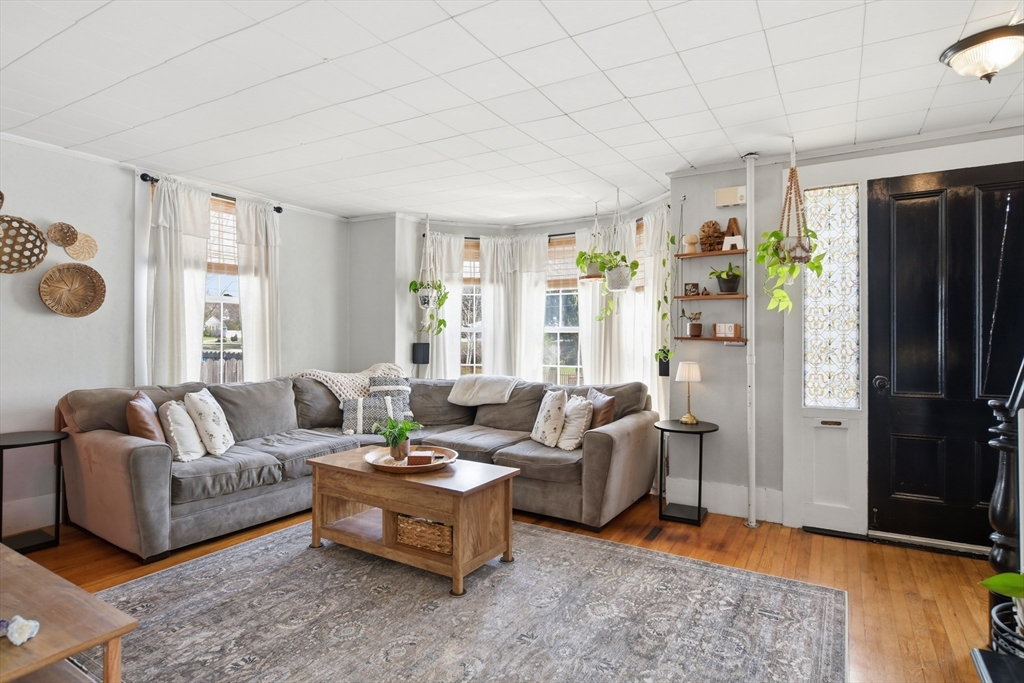 53 Chestnut Street Ware, MA 01082 - Photo 20 of 42