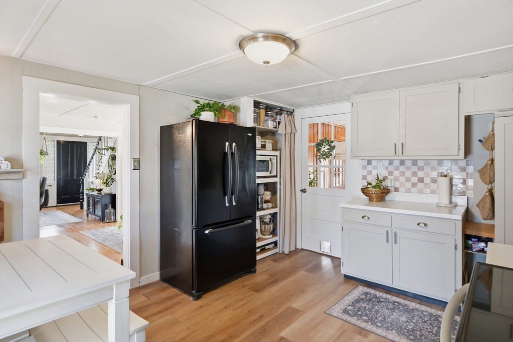 53 Chestnut Street Ware, MA 01082 - Photo 9 of 42