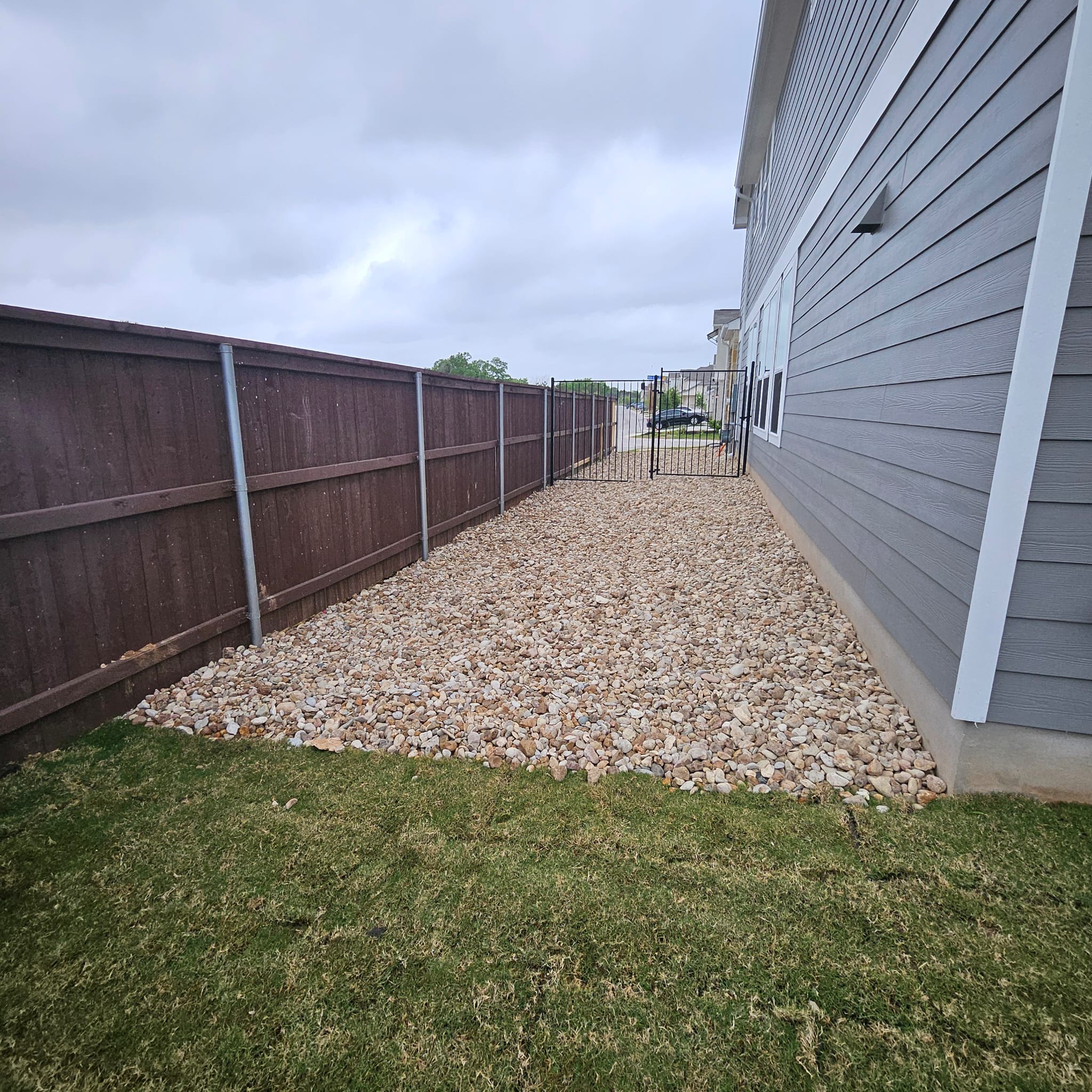 10017 Milton Albert Way Austin, TX 78748 - Photo 20 of 20 Sideyard