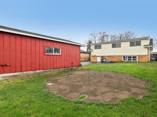 $309,900 | 12219 South Avers Avenue, Alsip, IL 60803