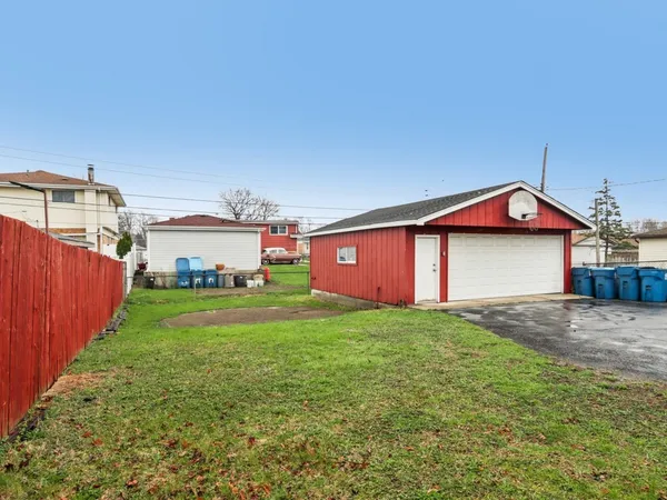 $309,900 | 12219 South Avers Avenue, Alsip, IL 60803