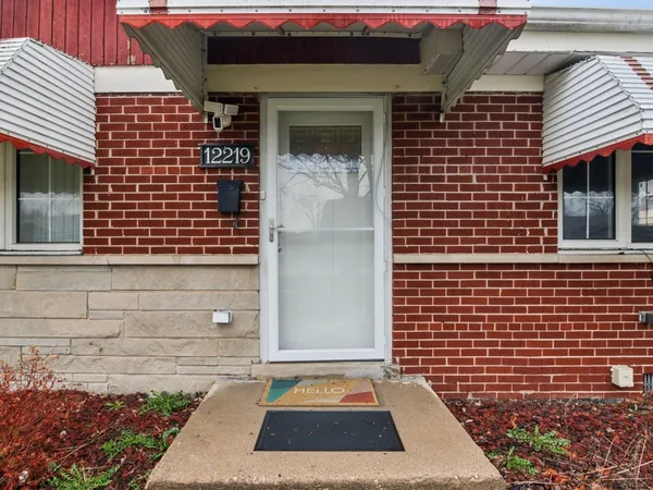 $309,900 | 12219 South Avers Avenue, Alsip, IL 60803