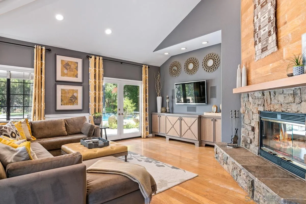 13306 Old Winery Road Poway, CA 92064 - Photo 10 of 60 Gallery Image 10