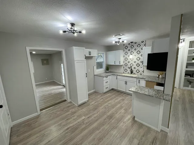 $140,000 | 2050 South Grove Street, Wichita, KS 67211