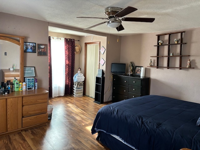 815 North 2nd Street Rochelle, IL 61068 - Photo 26 of 52 a bed room with a bed and a television