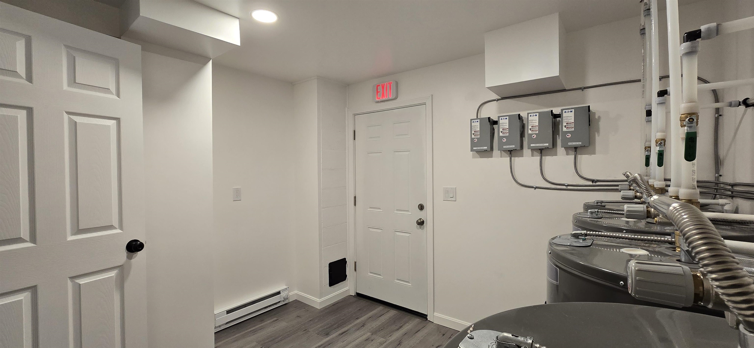 1578 B Dover Road Epsom, NH 03234 - Photo 13 of 13