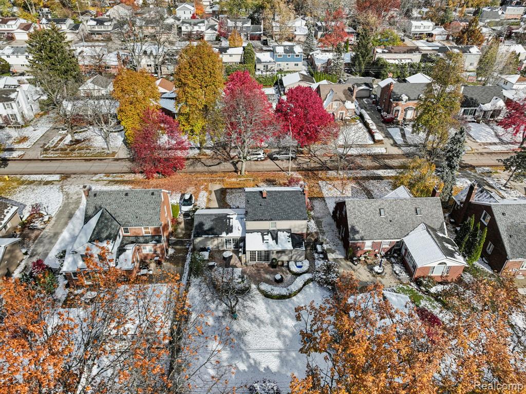 1039 Hawthorne Road Grosse Pointe Woods, MI 48236 - Photo 49 of 63