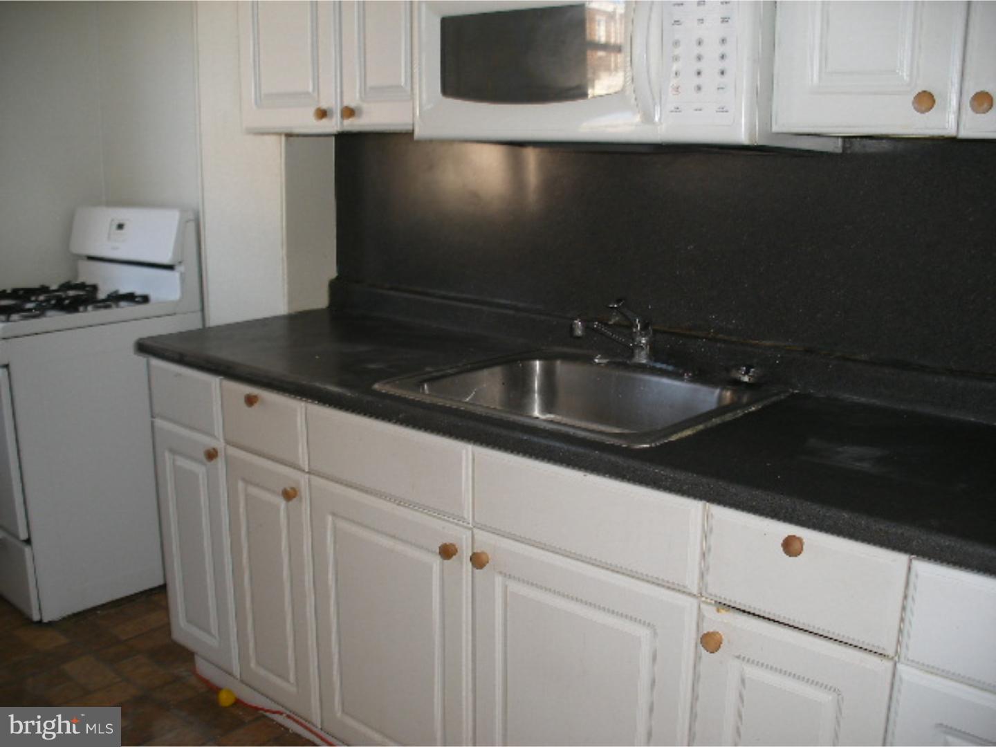 637 Copley Road Upper Darby, PA 19082 - Photo 9 of 20 Kitchen