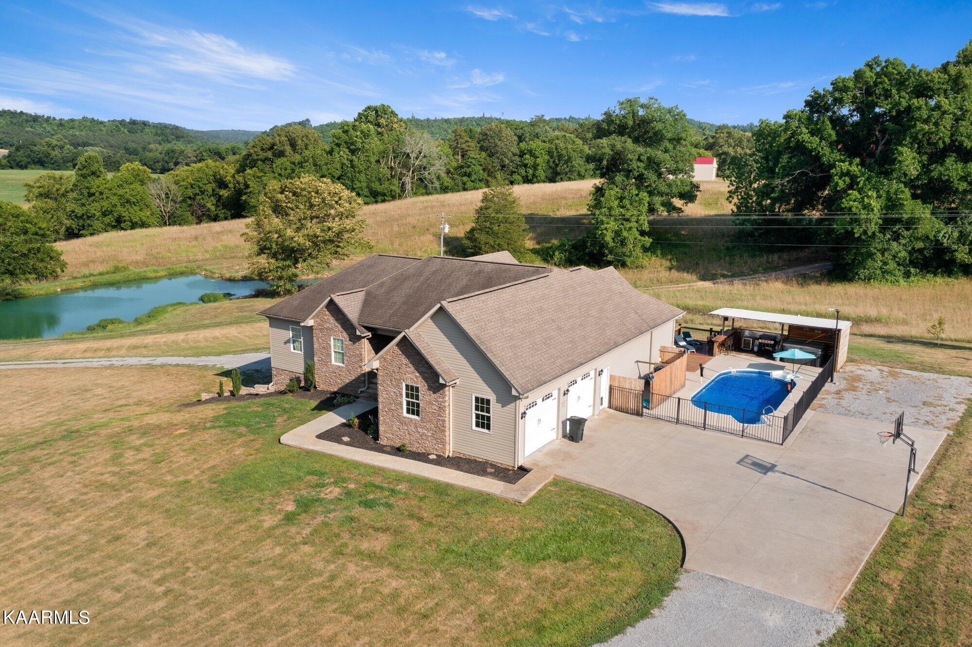 1310 Centerpoint Road Decatur, TN 37322 - Photo 2 of 48 Gallery Image 2