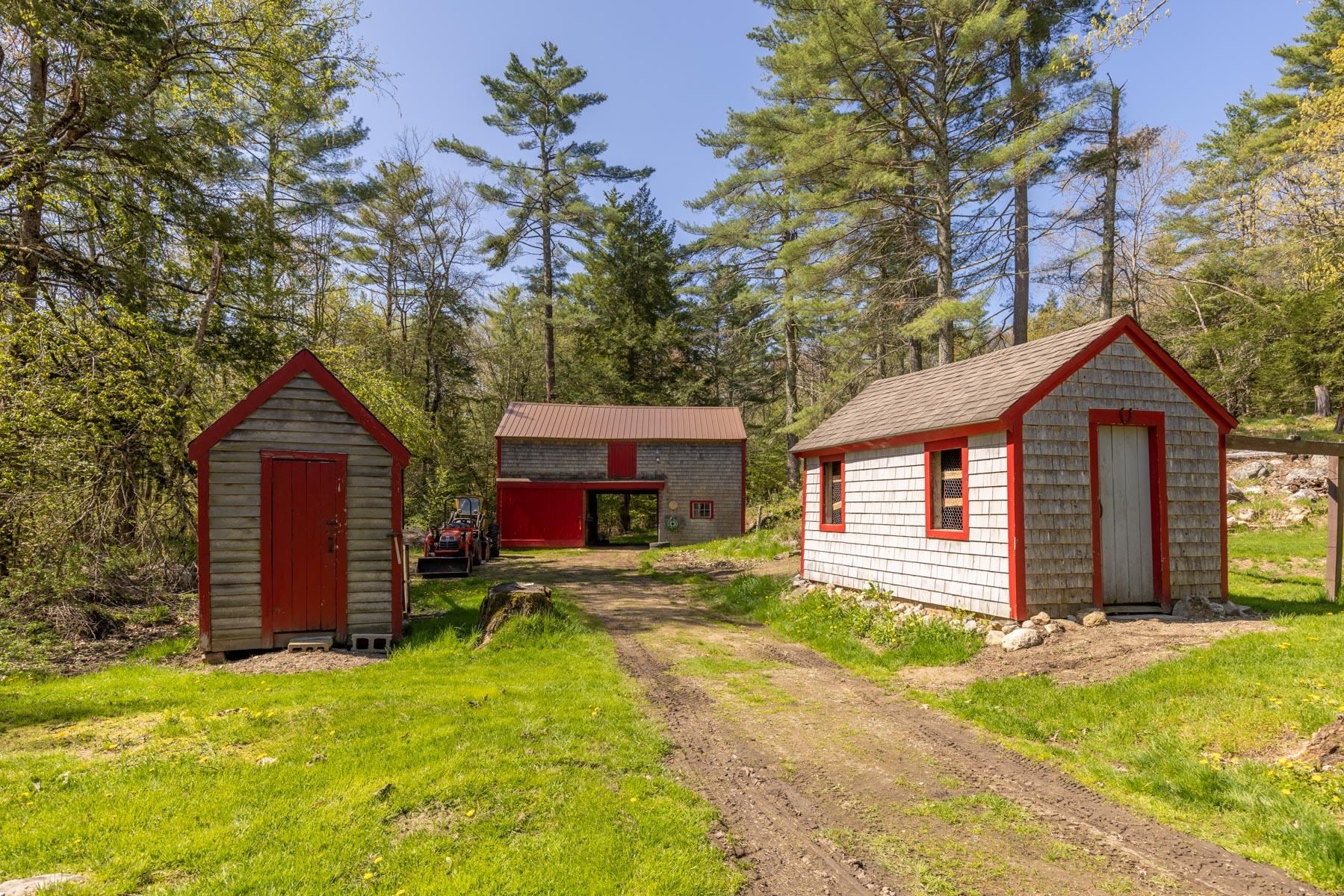 141 Kennard Road Nottingham, NH 03290 - Photo 15 of 37