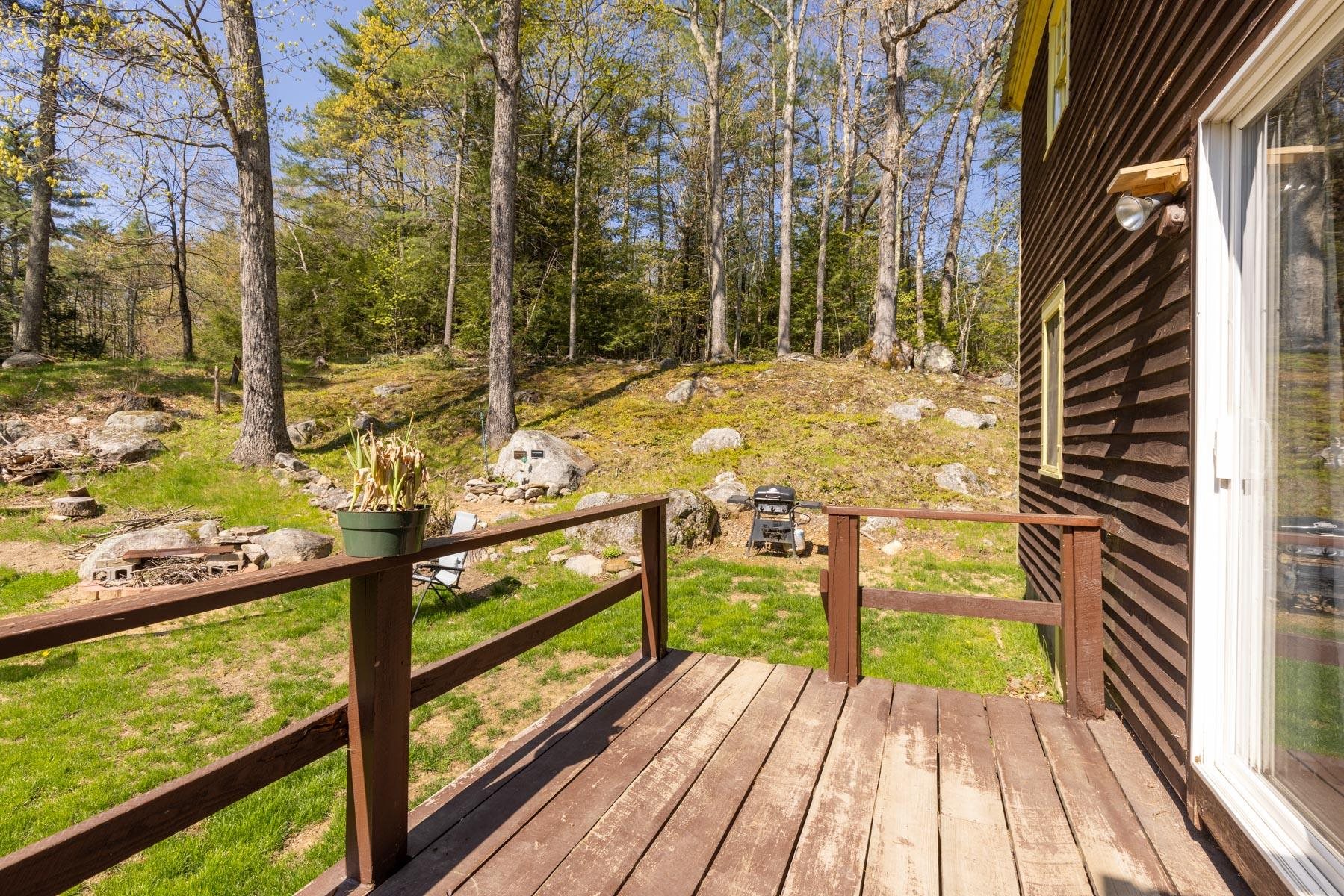 141 Kennard Road Nottingham, NH 03290 - Photo 9 of 37