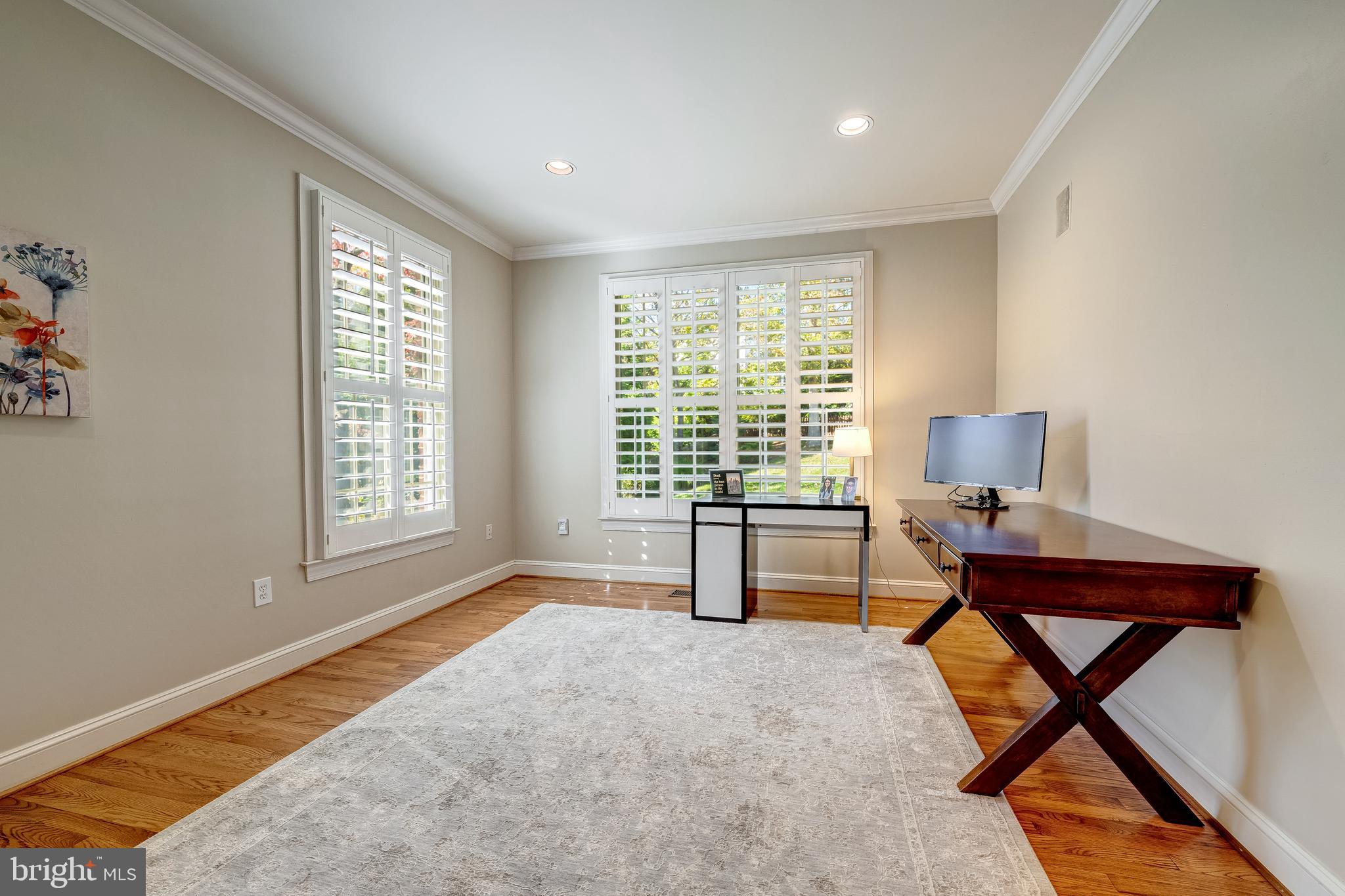 1854 Valley Wood Road McLean, VA 22101 - Photo 27 of 70 MAIN LEVEL OFFICE/LIBRARY W/WINDOWS ON 2 SIDES