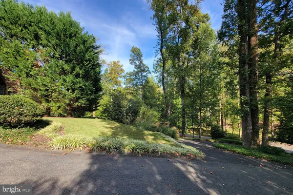 $7,500 | 1854 Valley Wood Road, McLean, VA 22101