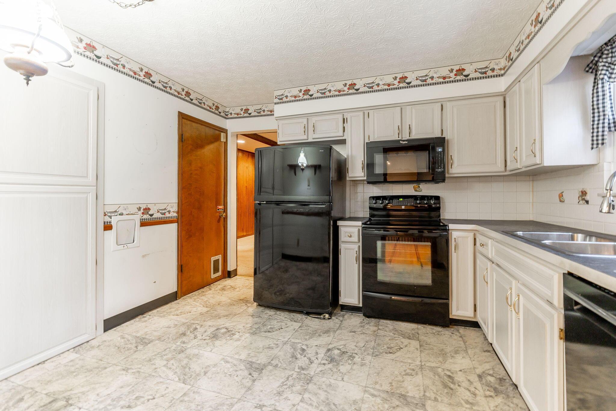 137 Somerset Road Delaware, OH 43015 - Photo 15 of 55 137 Somerset Rd-34