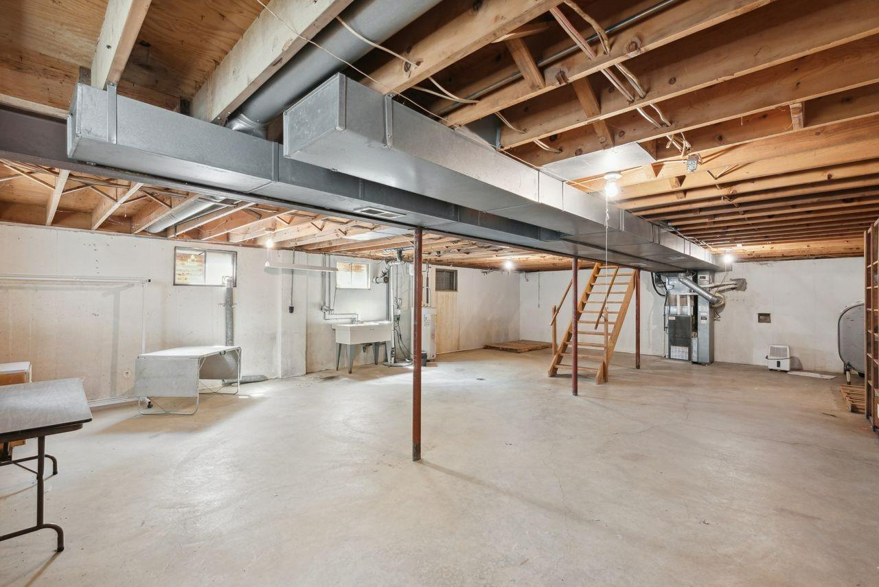 809 Locust Corner Road Cincinnati, OH 45245 - Photo 26 of 37 Gallery Image 26