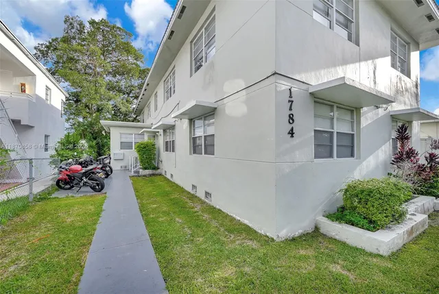 $1,430,000 | 1784 Marseille Drive, Miami Beach, FL 33141
