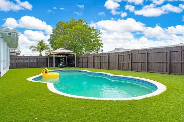 $624,700 | 181 Southwest 76th Terrace, Margate, FL 33068