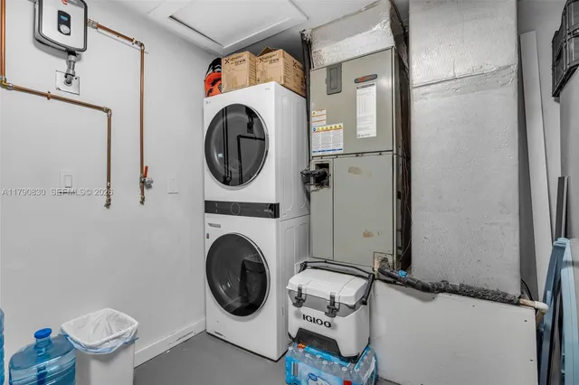 $624,700 | 181 Southwest 76th Terrace, Margate, FL 33068