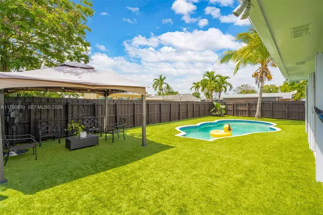 $624,700 | 181 Southwest 76th Terrace, Margate, FL 33068