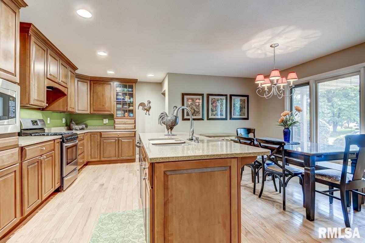 24 Ross Drive Springfield, IL 62711 - Photo 13 of 45 Gallery Image 13