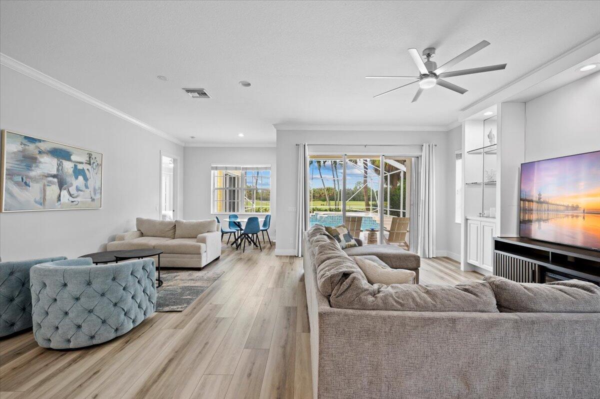 214 Barbados Drive Jupiter, FL 33458 - Photo 13 of 39 13