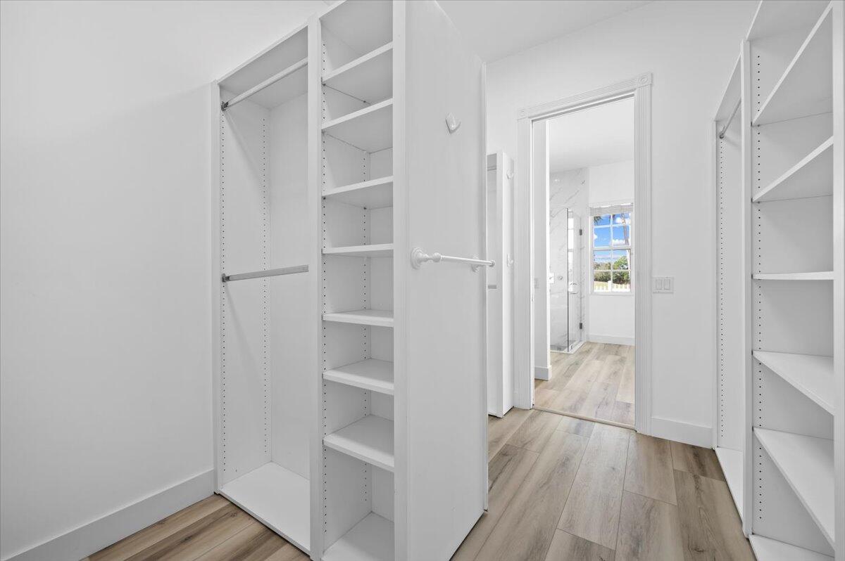 214 Barbados Drive Jupiter, FL 33458 - Photo 19 of 39 19