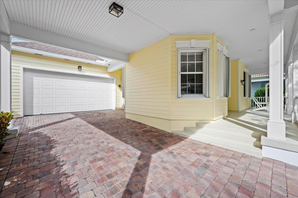 214 Barbados Drive Jupiter, FL 33458 - Photo 30 of 39 30