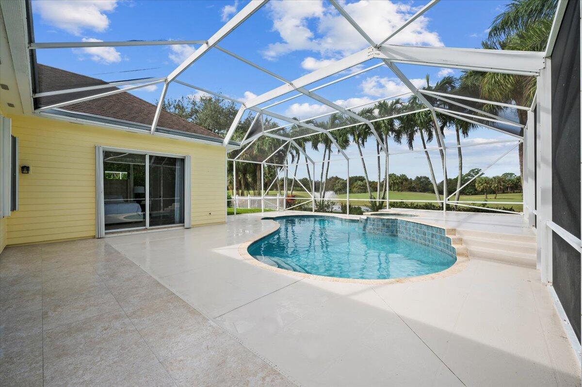 214 Barbados Drive Jupiter, FL 33458 - Photo 4 of 39 4