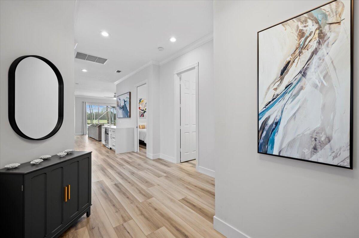 214 Barbados Drive Jupiter, FL 33458 - Photo 6 of 39 6