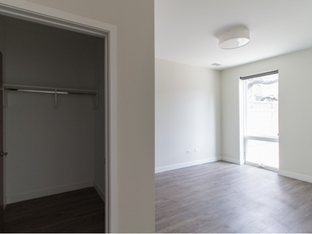 4027 North Broadway, Unit 504 Chicago, IL 60613 - Photo 6 of 7 a view of an empty room