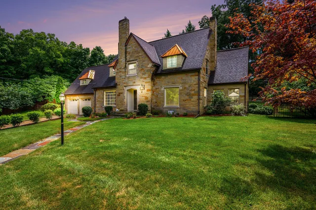 $749,000 | 1761 Chevy Chase Boulevard, Kalamazoo, MI 49008