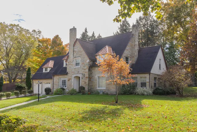 $749,000 | 1761 Chevy Chase Boulevard, Kalamazoo, MI 49008