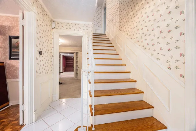 $749,000 | 1761 Chevy Chase Boulevard, Kalamazoo, MI 49008