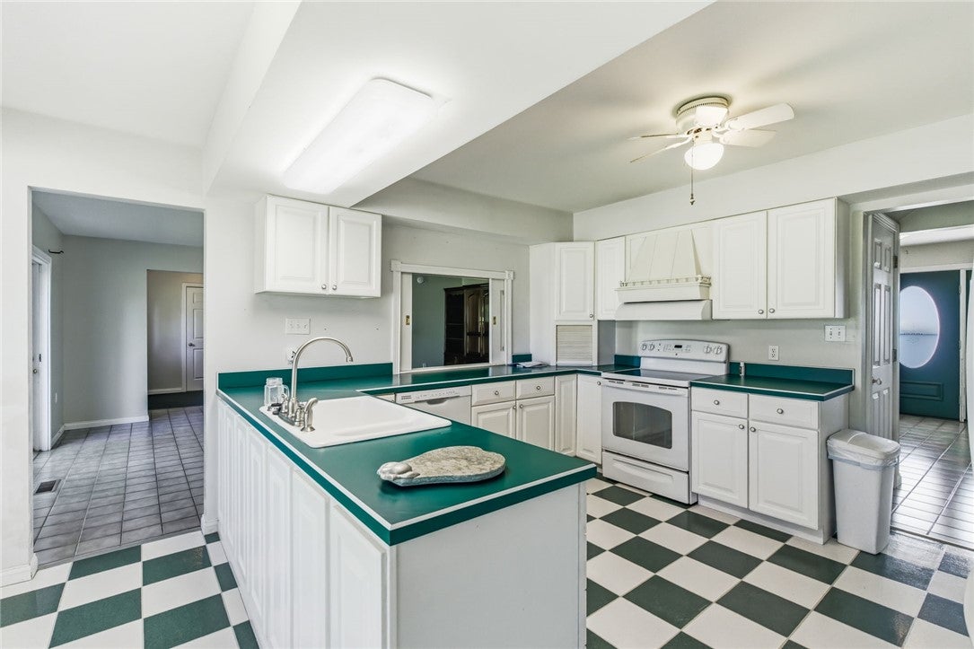 120 Watson Road London, OH 43140 - Photo 11 of 73 Gallery Image 11