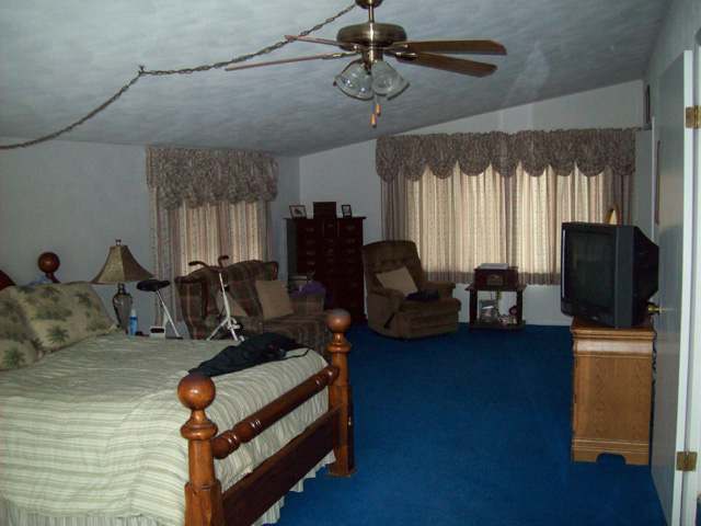 927 South Maxwell Road Bartonville, IL 61607 - Photo 5 of 9 Gallery Image 5