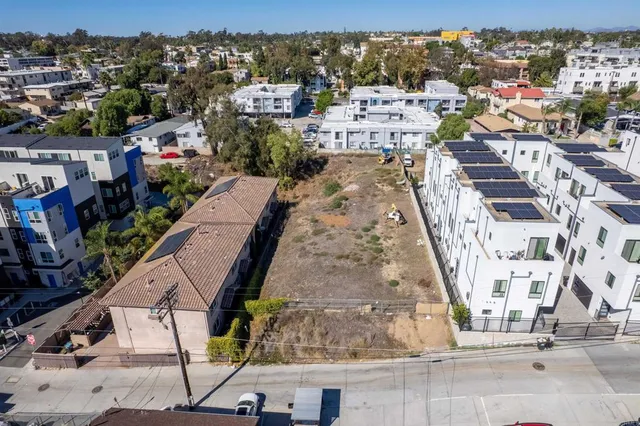 a picture of city view