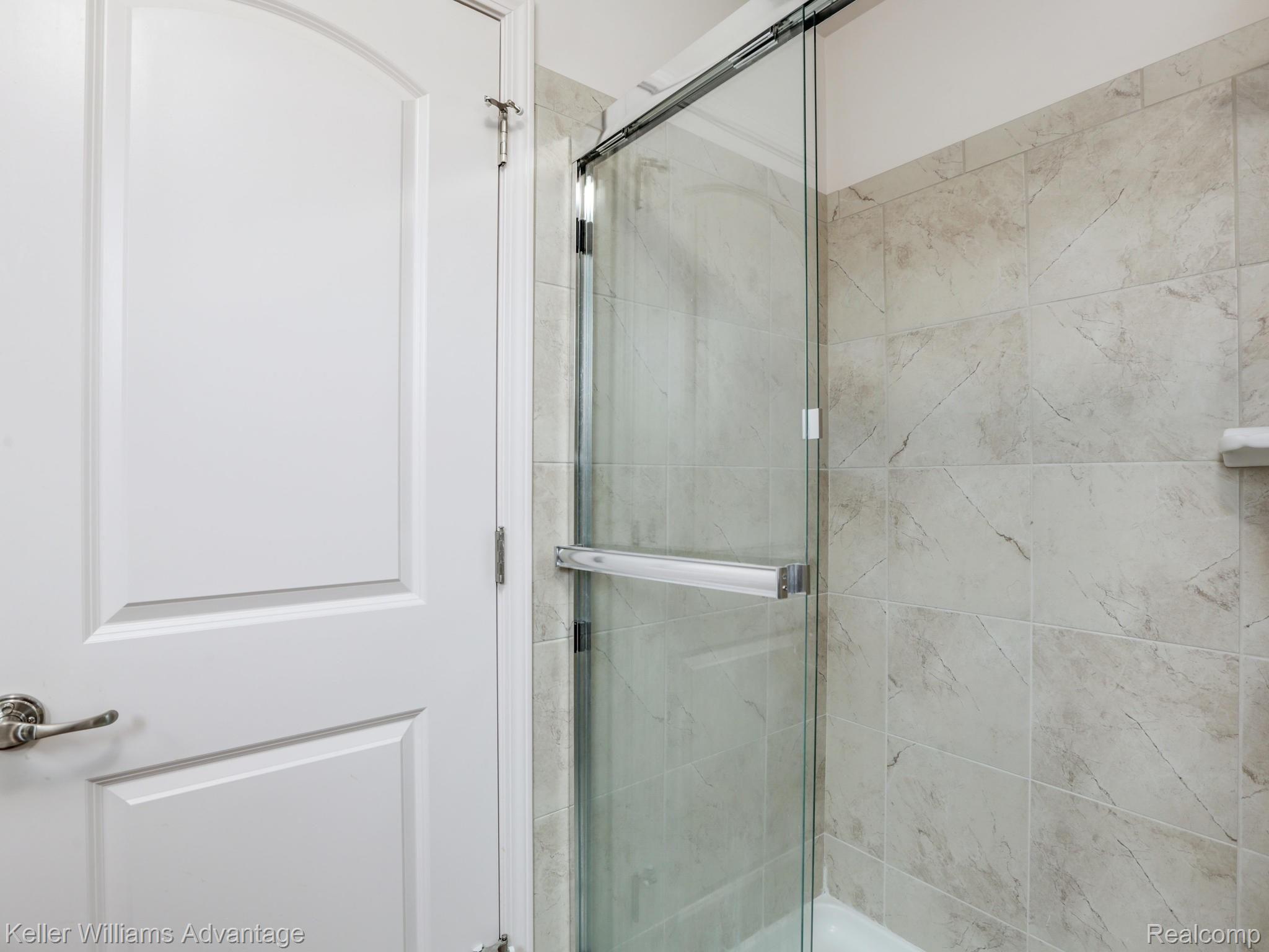 3518 South Rochester Road Royal Oak, MI 48073 - Photo 17 of 36 3518 Rochester Rd Royal Oak MI-022-010-3518 Rochester Road Royal-MLS_Size.jpg