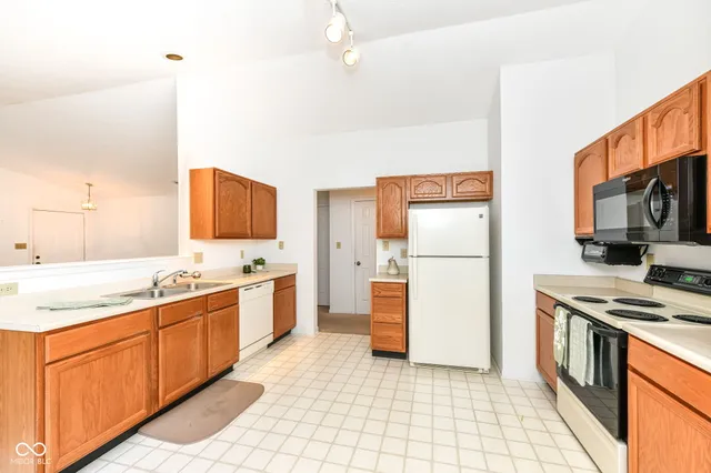 $295,000 | 9237 Crossing Drive, Fishers, IN 46037