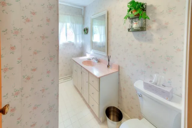 $430,000 | 39 Melrose Street, Boylston, MA 01505