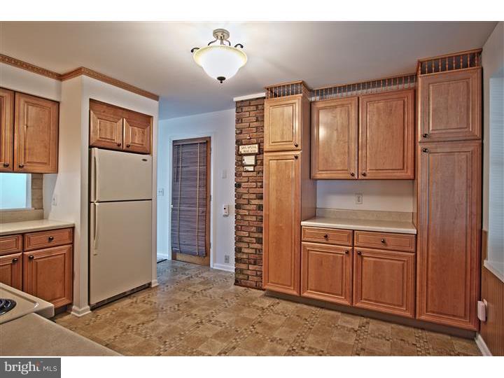 52 Bolton Road Hamilton, NJ 08610 - Photo 18 of 24 In-law Suite