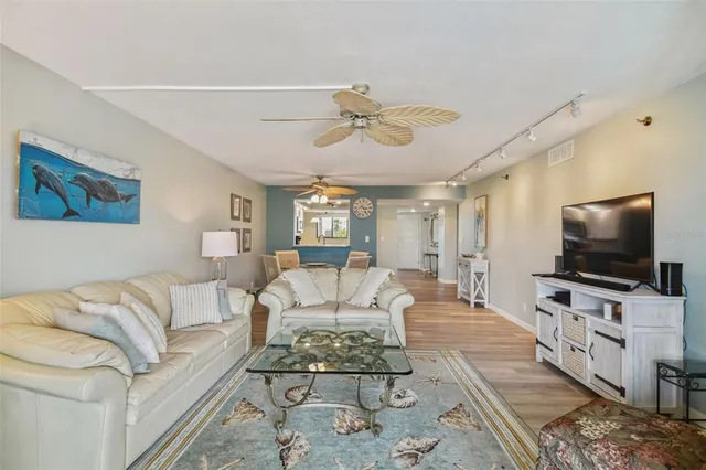 $3,250 | 401 150th Avenue, Unit 245, Madeira Beach, FL 33708