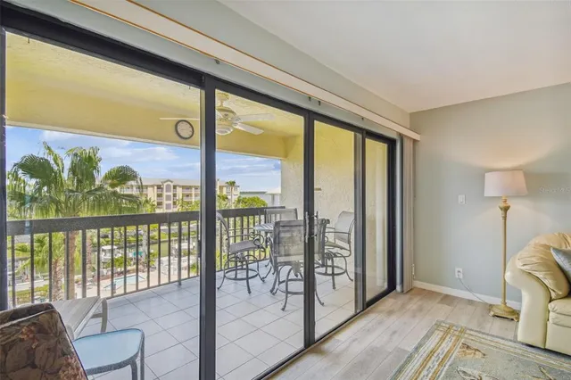 $3,250 | 401 150th Avenue, Unit 245, Madeira Beach, FL 33708