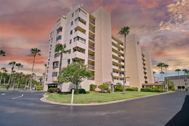 $3,250 | 401 150th Avenue, Unit 245, Madeira Beach, FL 33708