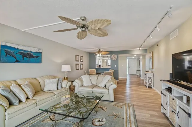 $3,250 | 401 150th Avenue, Unit 245, Madeira Beach, FL 33708