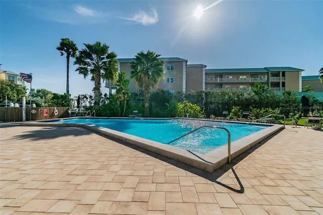 $3,250 | 401 150th Avenue, Unit 245, Madeira Beach, FL 33708