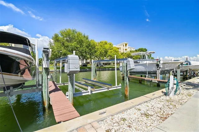 $3,250 | 401 150th Avenue, Unit 245, Madeira Beach, FL 33708