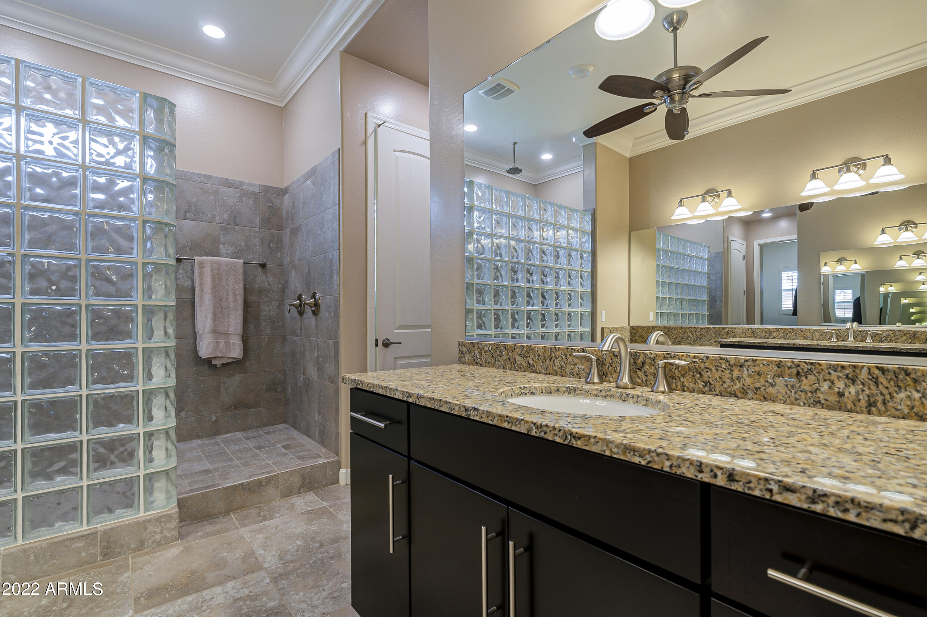 1151 East Reliant Street Gilbert, AZ 85298 - Photo 25 of 68 OWNER EN SUITE & WALK IN SHOWER